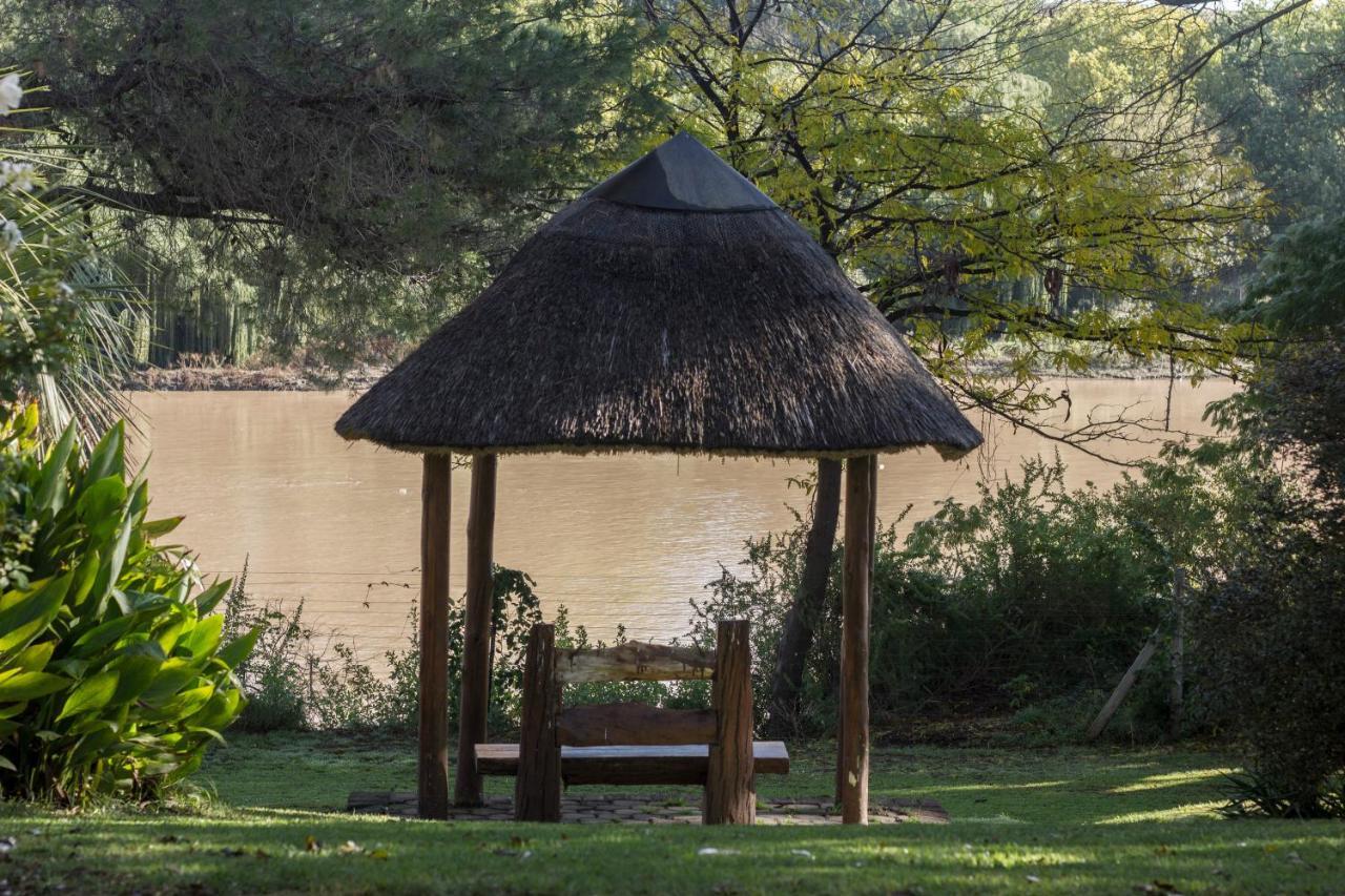 Riverside Lodge & Conference Center Aliwal North Ngoại thất bức ảnh